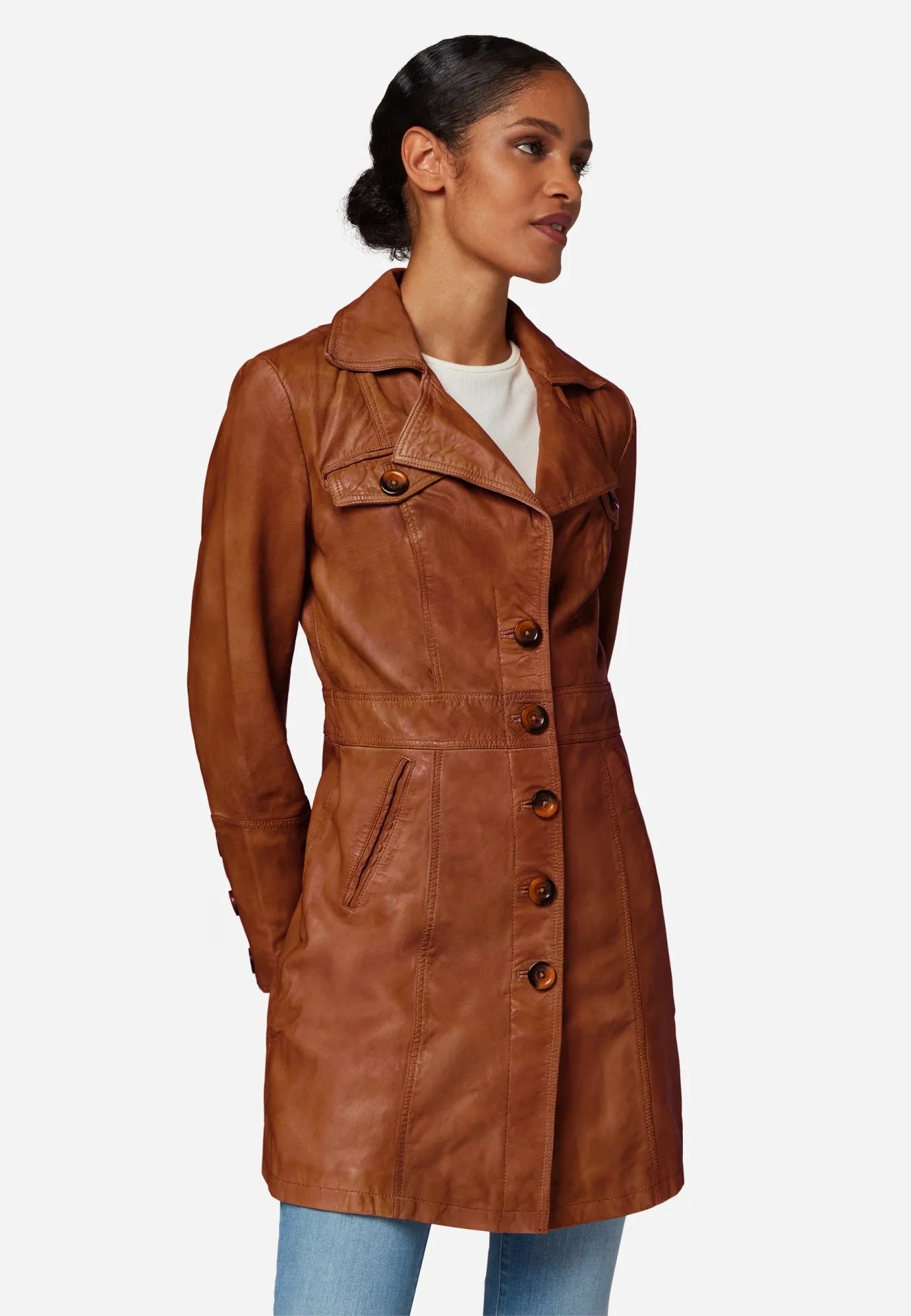 Lucy Kurzmantel mit Knopfleiste und Reverskragen